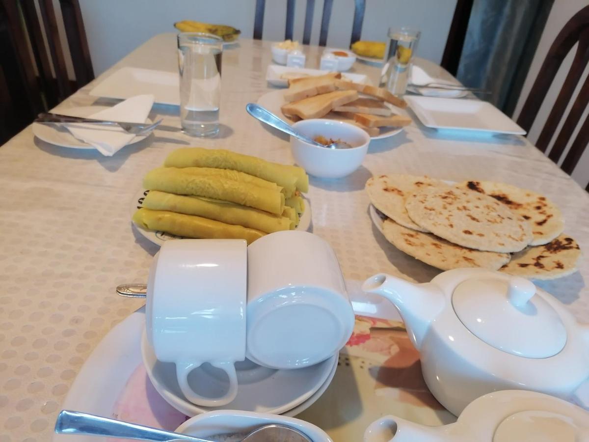 Nuwara Eliya Mountain View Homestay Bagian luar foto